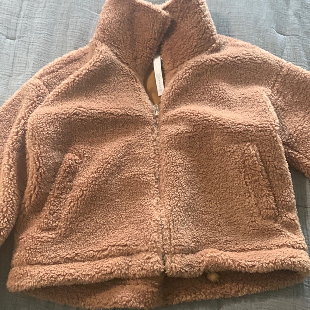 Lululemon waist length teddy jacket